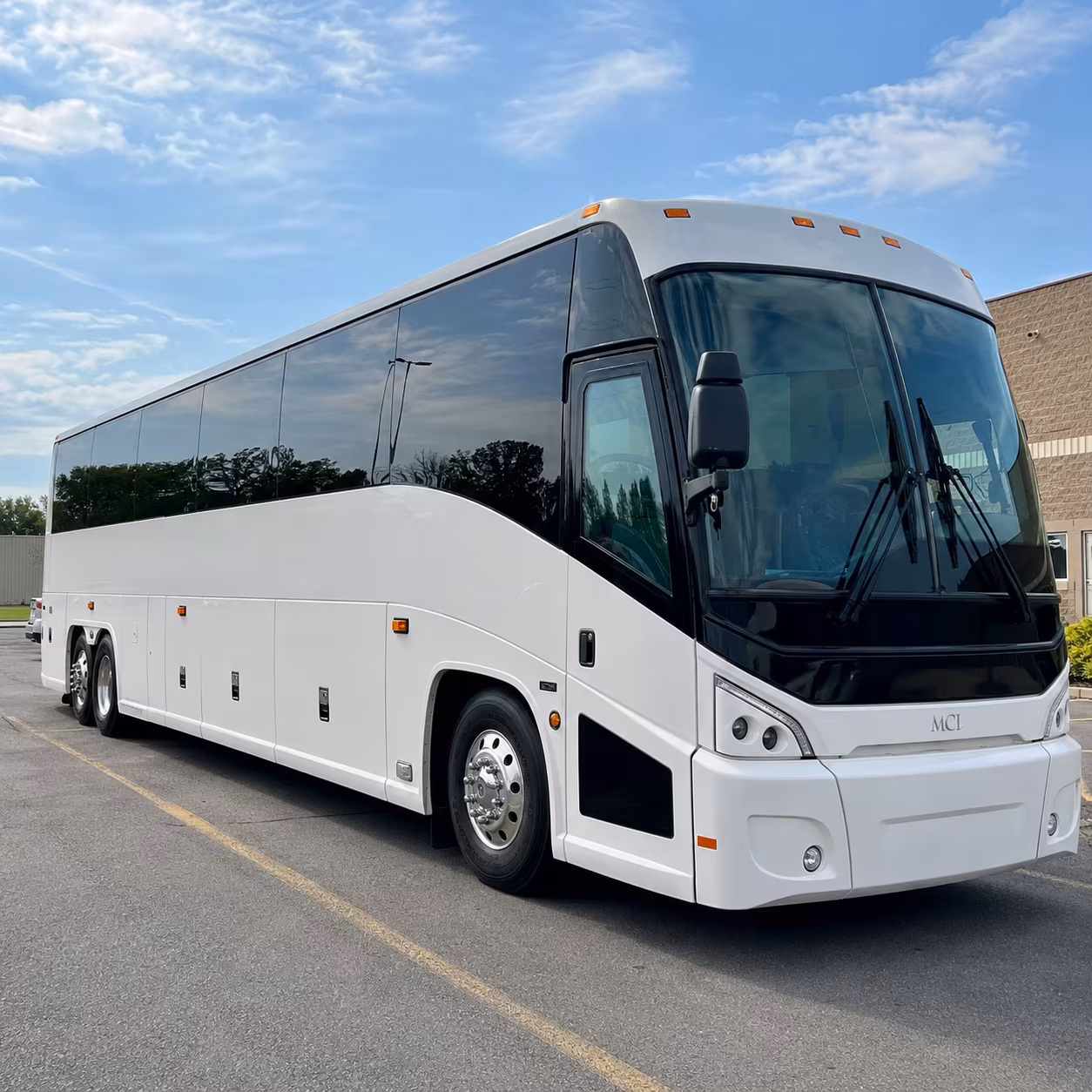 charter buses for east valley and scottsdale wedding weekends