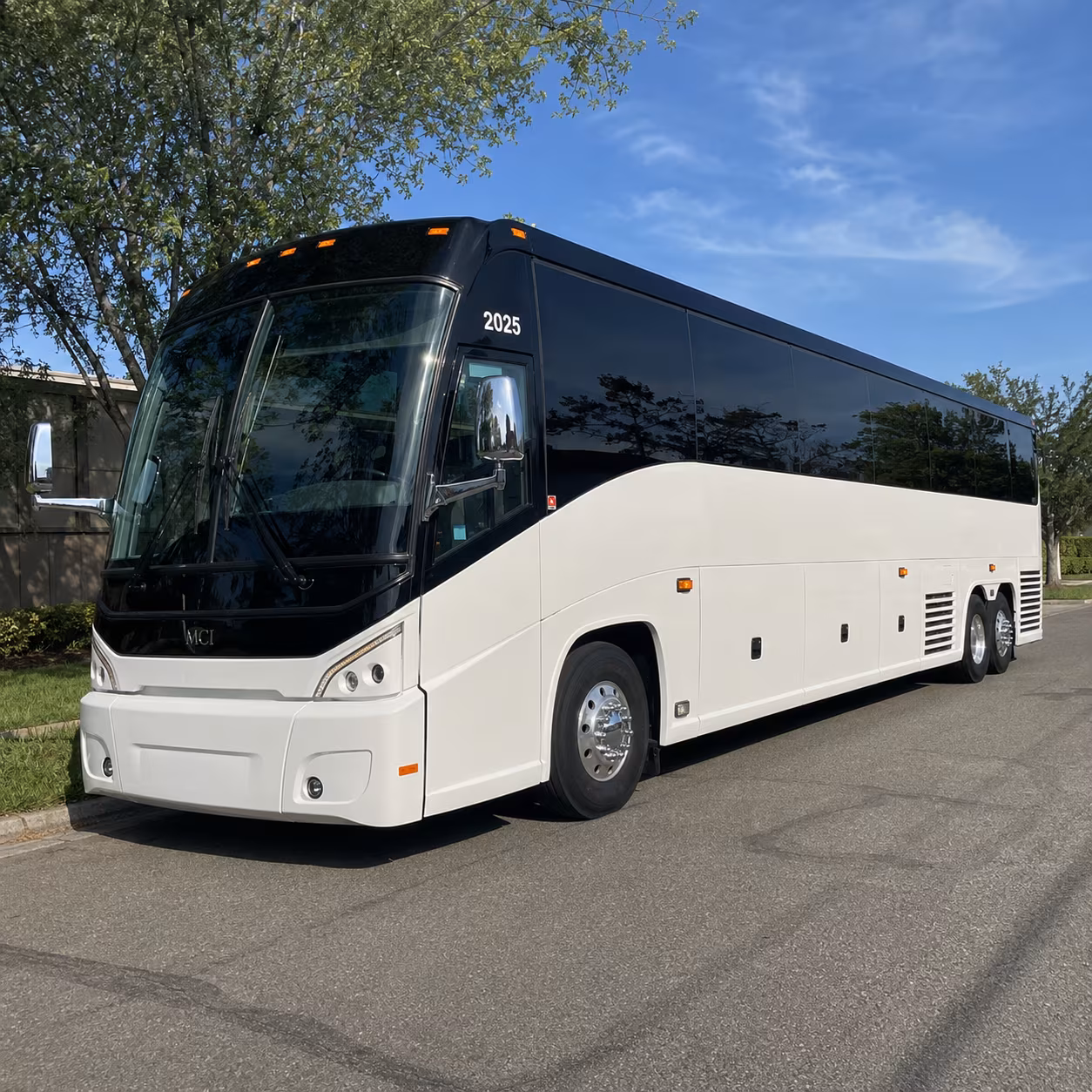 charter buses up i 17 to the verde valley wine trail