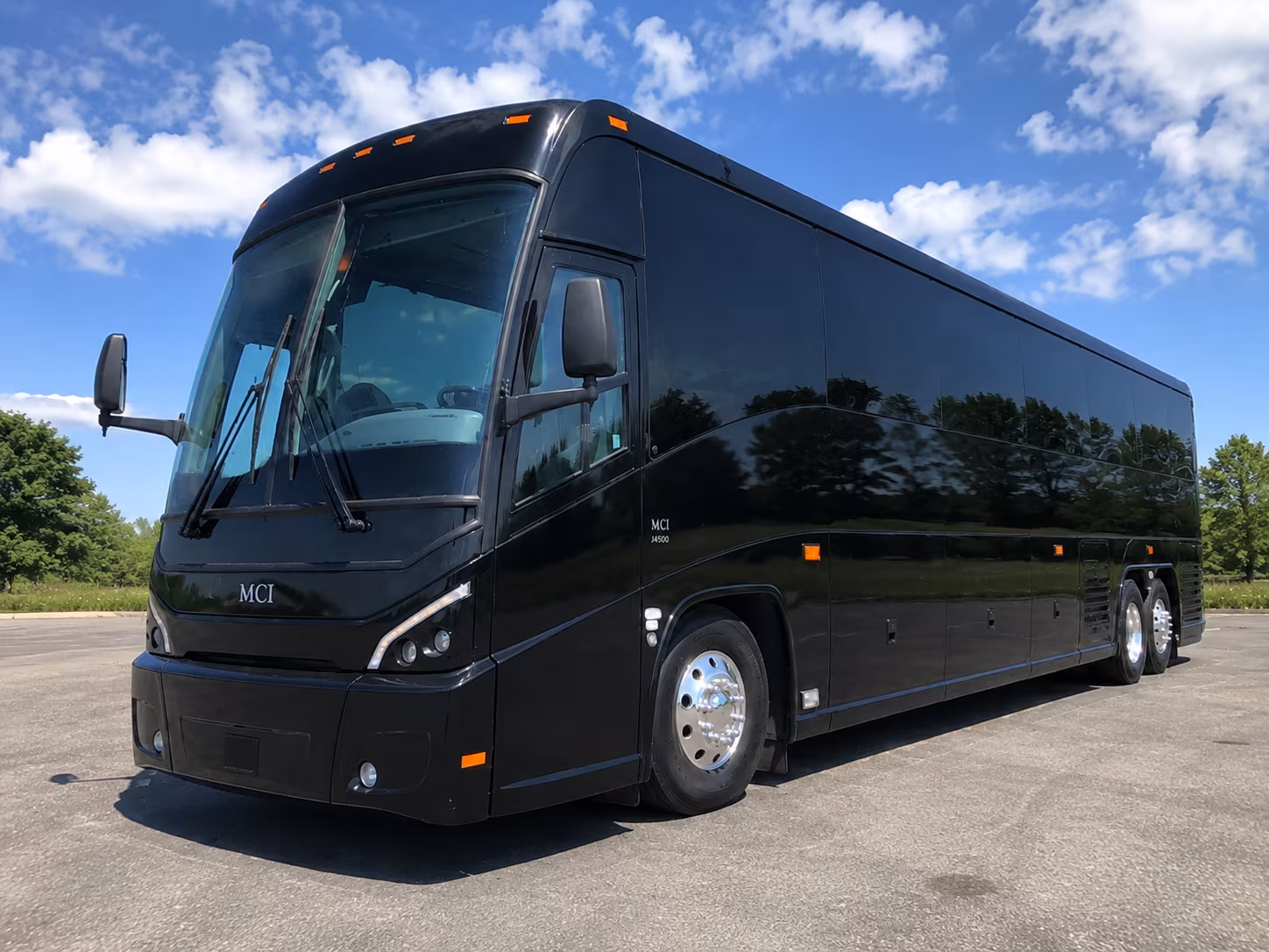 wedding guest shuttle buses between phoenix hotels and desert venues